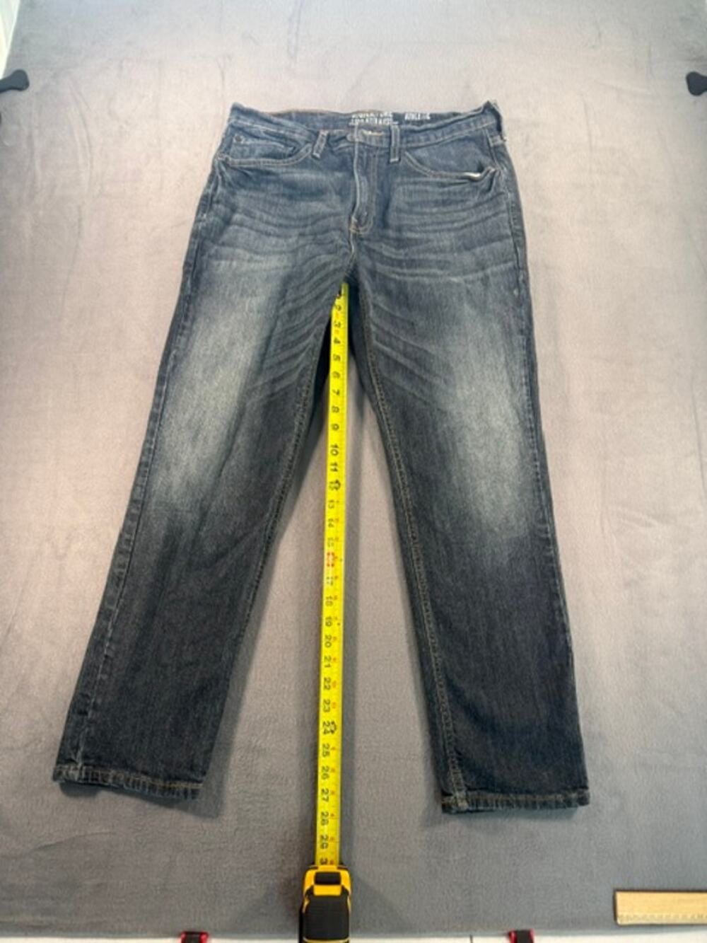 SIGNATURE LEVI STRAUSS ATHLEIC JEANS MENS 34 X 30